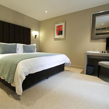 Cae Court Hotel Bridgend  Buitenkant foto