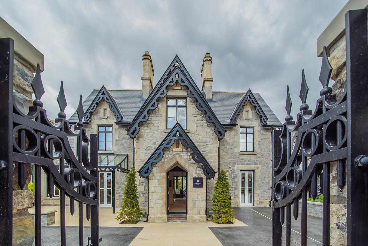 Cae Court Hotel Bridgend  Buitenkant foto